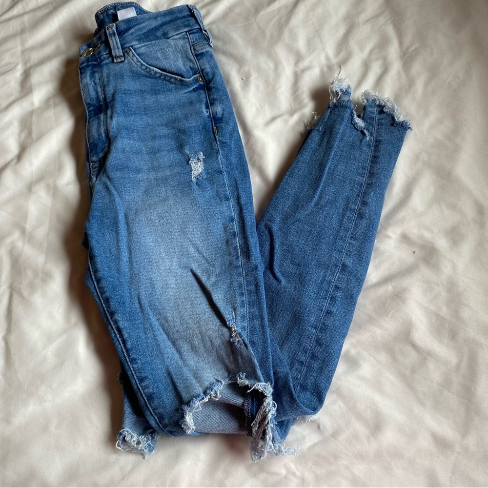 Ripped Skinny Jeans